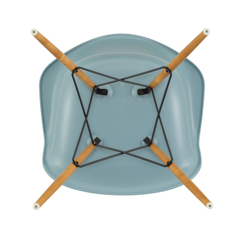 Cadeira de Braços em Plástico Eames DAW / Base Ácer